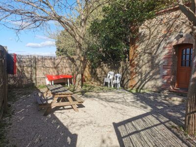 Gites et Chambres Hôtes le Le Mas Bazan Gîtes & Chambres d'hôtes à Proximité de Collioure prêt de Collioure chambre-hote-pour-famille-mediterranee-jardin