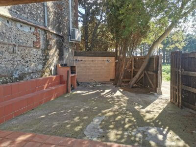 Gites et Chambres Hôtes le Le Mas Bazan Gîtes & Chambres d'hôtes à Proximité de Collioure prêt de Collioure cours-chambre-hote-charme-authentique-vue-mediterranee